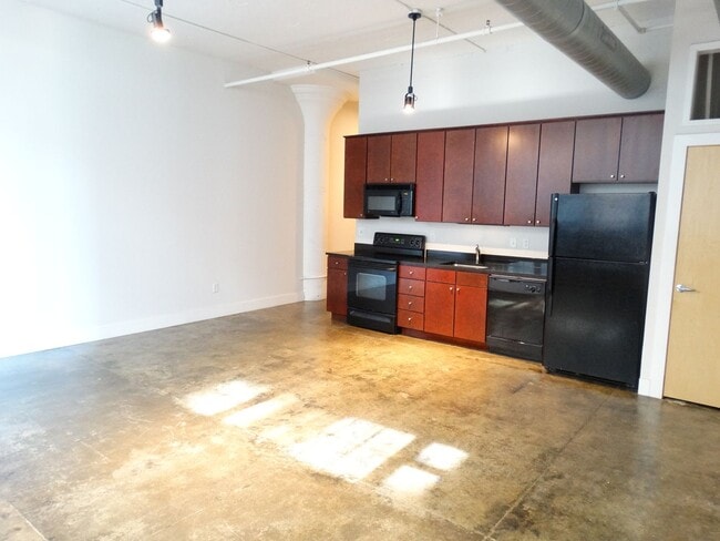 Interior Photo - 10th Street Lofts