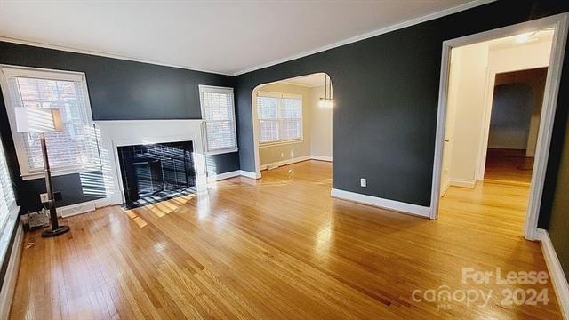 Foto del edificio - 1720 Chatham Ave