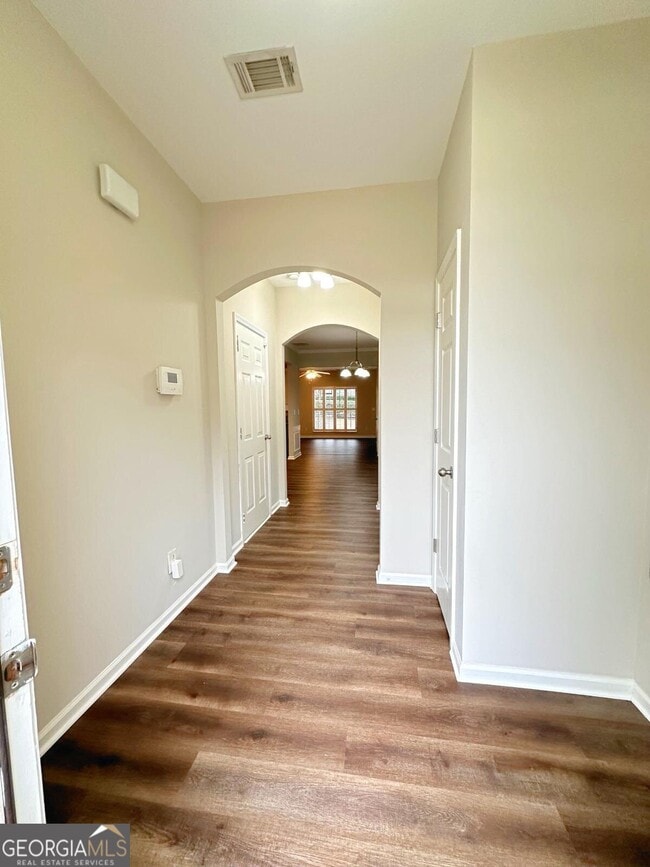 Building Photo - 2089 Kennesaw Dr NW
