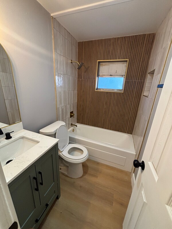 Foto del edificio - 5500 Huber Dr