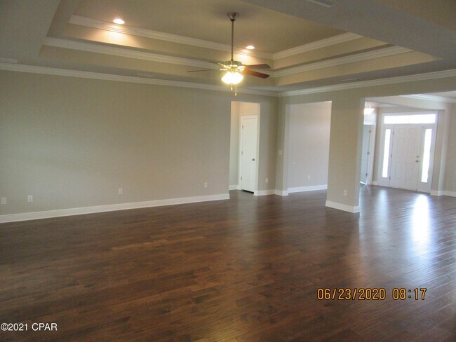 Building Photo - 30 Fedora Dr