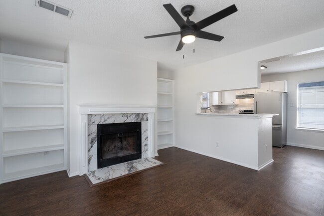 Foto del edificio - 2909 W Slaughter Ln