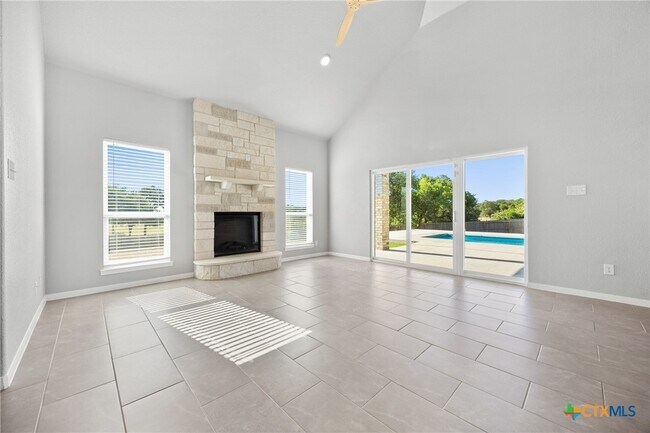 Building Photo - 1553 Justice Dr