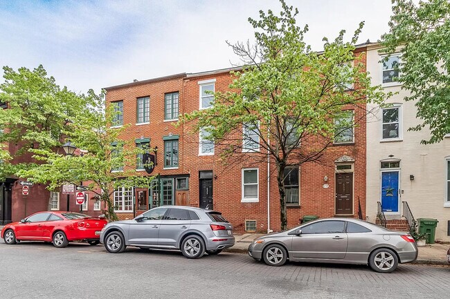 Building Photo - 635 Portland St