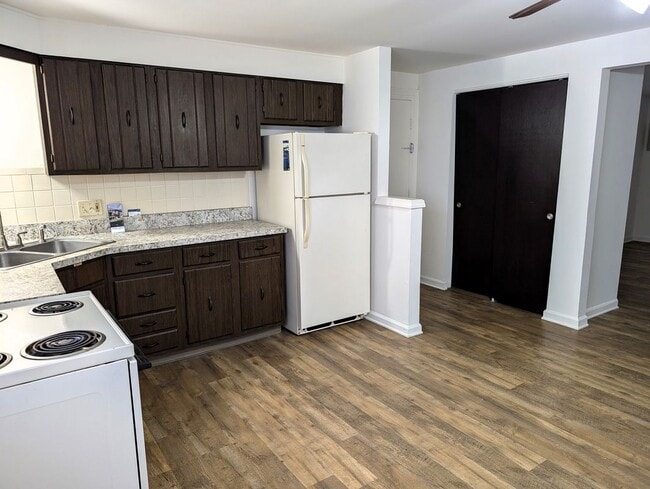Building Photo - 3 Losson Garden Dr