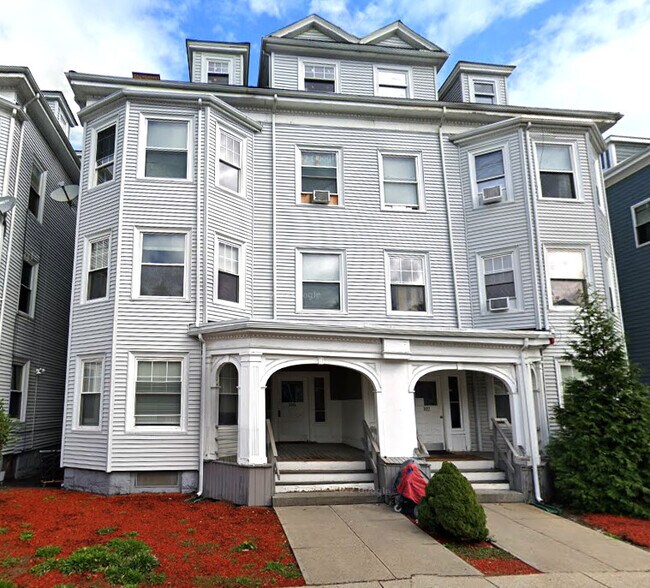 Foto del edificio - 120 Winthrop St