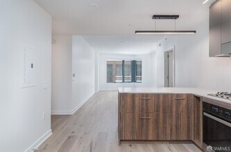 Building Photo - 280 Spear St