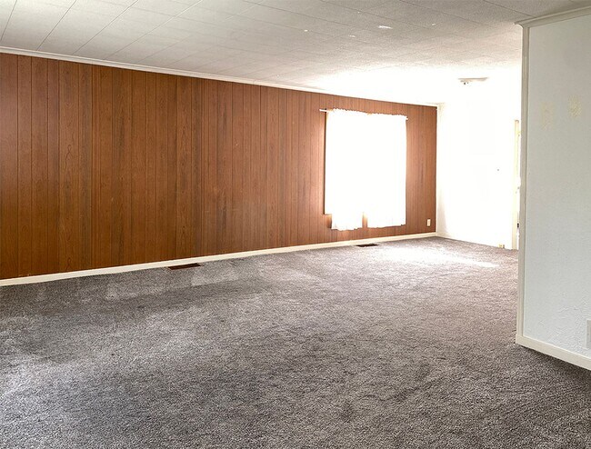 Building Photo - **Applications Pending** Single Level 4 Be...