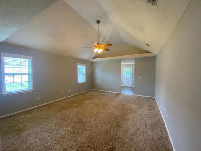 Foto del edificio - 306 Strawbridge Ln