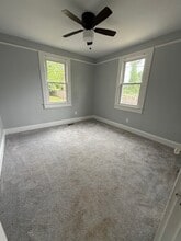 Building Photo - 132 Irby St