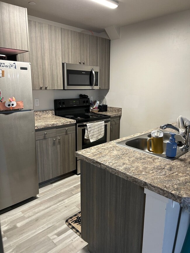 Foto del edificio - 4811 Continental Ln