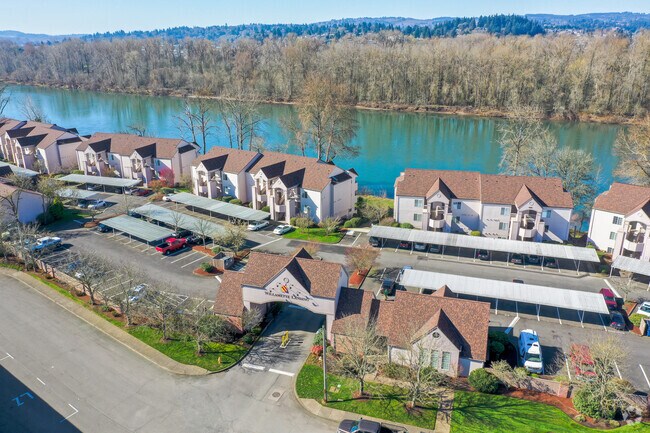 Aerial Photo - Willamette Landing