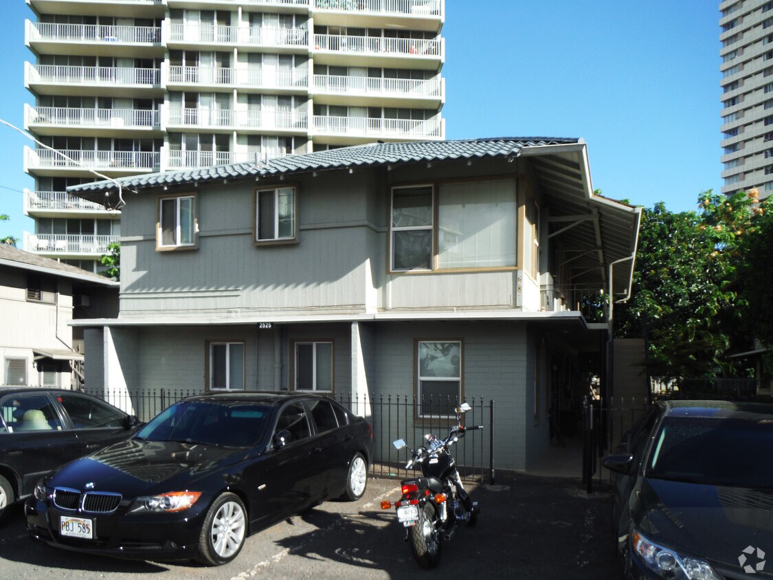 Primary Photo - 2525 Kapiolani Blvd