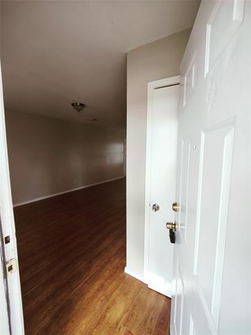 Building Photo - 805 Rosewood Hills Dr