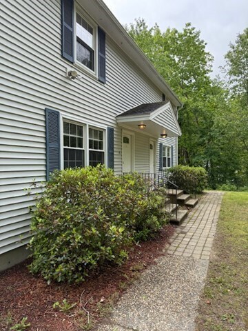 Foto del edificio - 607 Flat Hill Rd