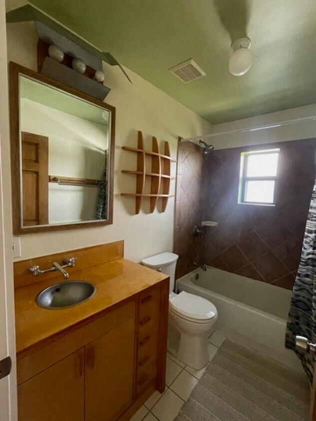 Foto del edificio - 484 S Mashburn Ave