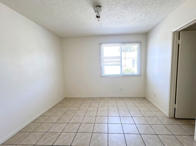 Foto del edificio - 517 S 61st Ave