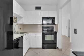 Building Photo - 4290 Deste Ct