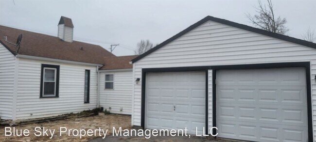 Building Photo - 3 br, 2 bath House - 3700 N. Walnut St.