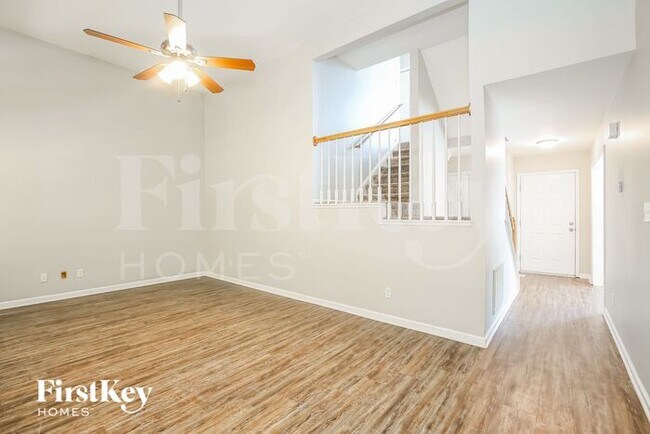 Building Photo - 4912 Heritage Woods Court