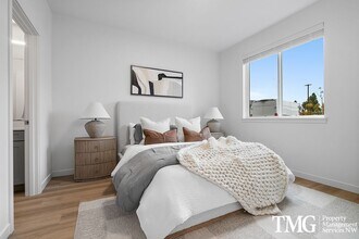 Interior Photo - The Timothy