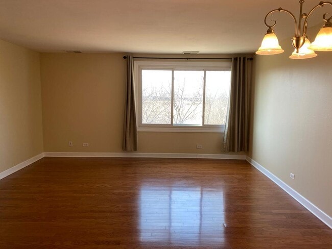 Building Photo - 425 Walnut Creek Rd
