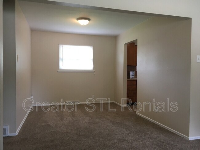 Foto del edificio - 6716 Howdershell Rd