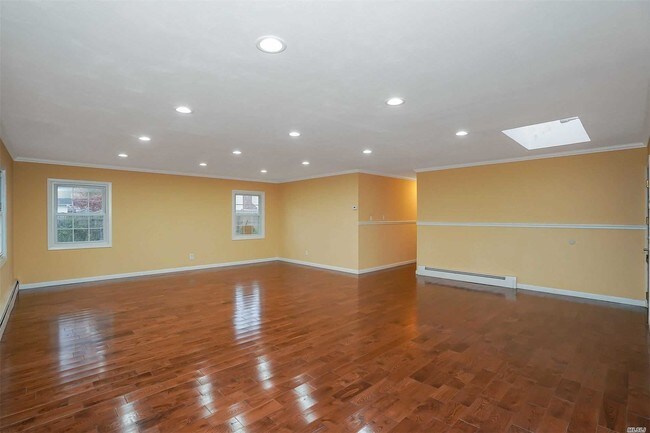 Foto del edificio - 344 Oxhead Rd