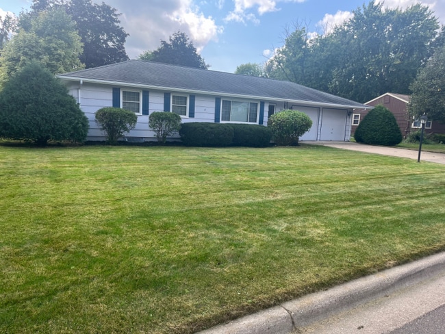 Building Photo - 7909 66th Ave N