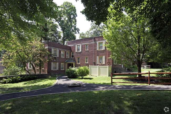 Building Photo - Jericho Manor Apartments