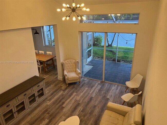 Foto del edificio - 12680 NW 56th Dr
