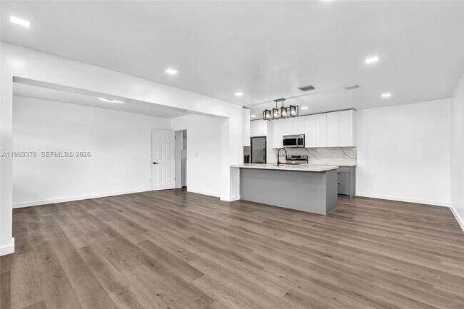 Building Photo - 7041 Raleigh St