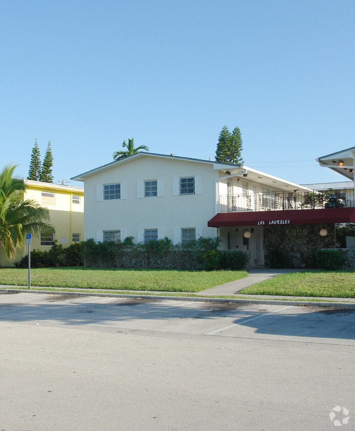 Primary Photo - 2131 NE 168th St