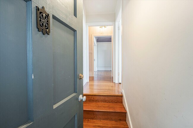 Building Photo - 31 Seward St