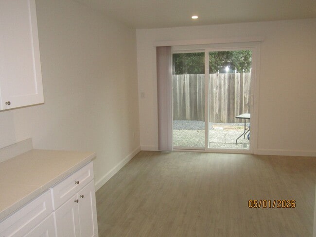 Foto del edificio - 625-627 Cordelia Dr