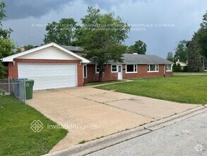 Building Photo - 9921 Harnew Rd E