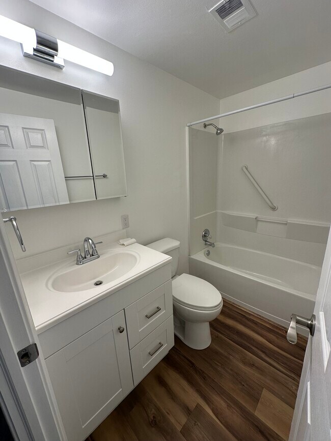 Foto del edificio - 2359 Obetz Dr