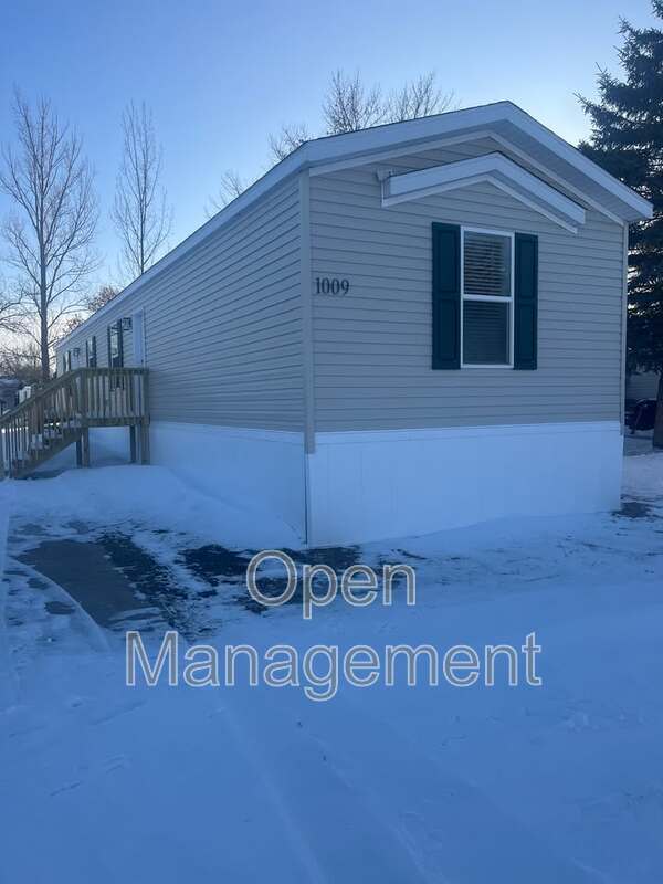 Foto del edificio - 825 1st Ave E