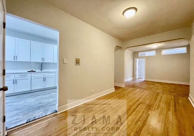 Foto del edificio - 715 St Marks Ave