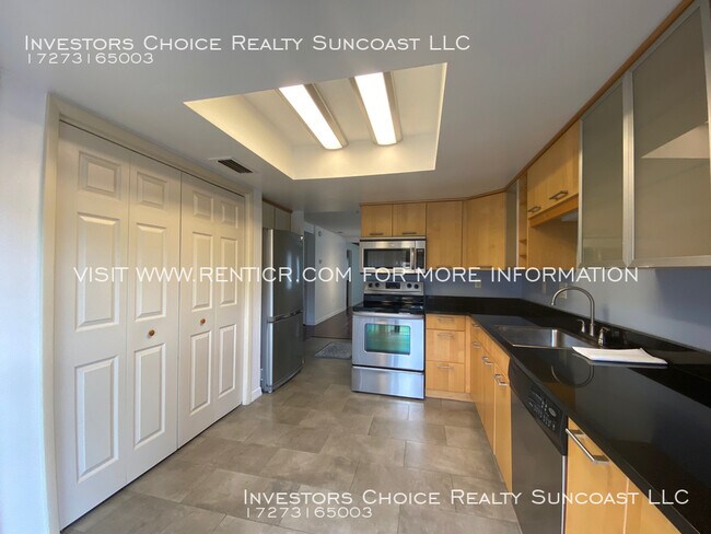 Building Photo - Ground Floor 2/2 Condo in Safety Harbor