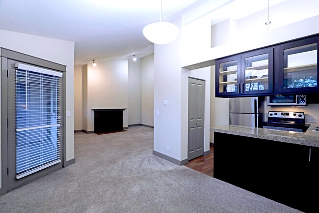 Building Photo - Tenzen Apartments