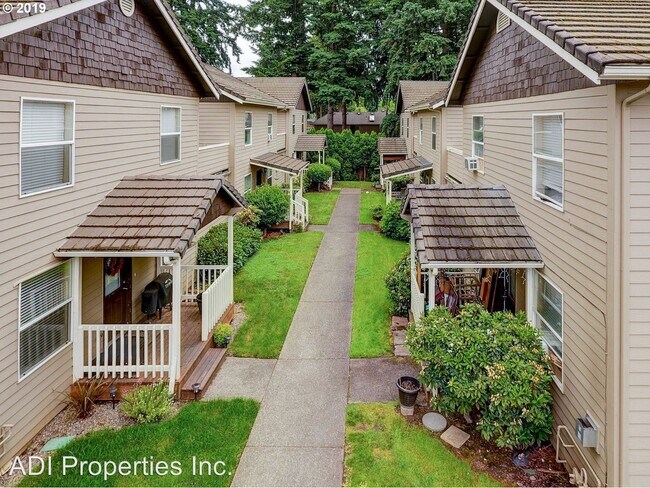 Building Photo - 8273-8333 SW Durham Rd