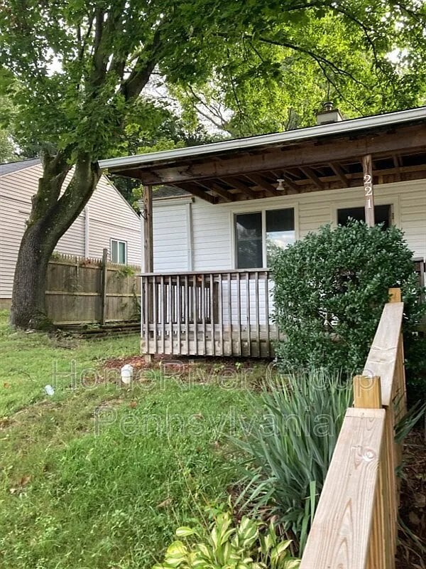 Building Photo - 221 Caruso Dr