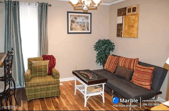 Foto del edificio - 2 br, 1 bath House - 849 W Brevard St
