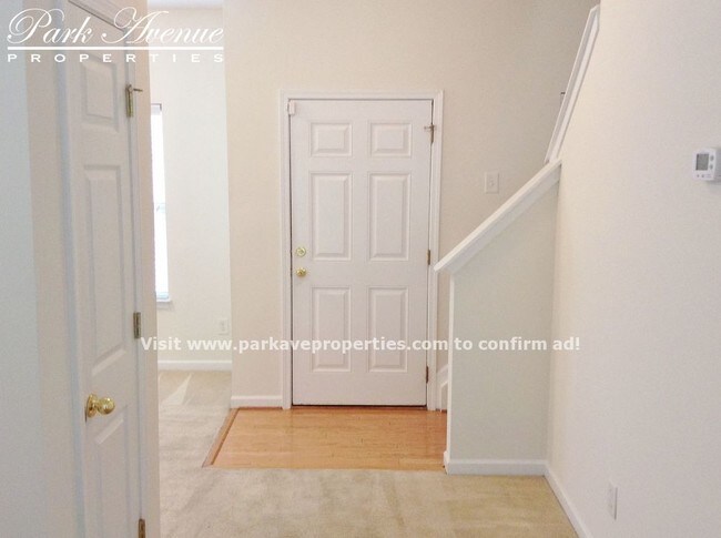 Foto del edificio - 5718 Bent Creek Cir - Pending Lease