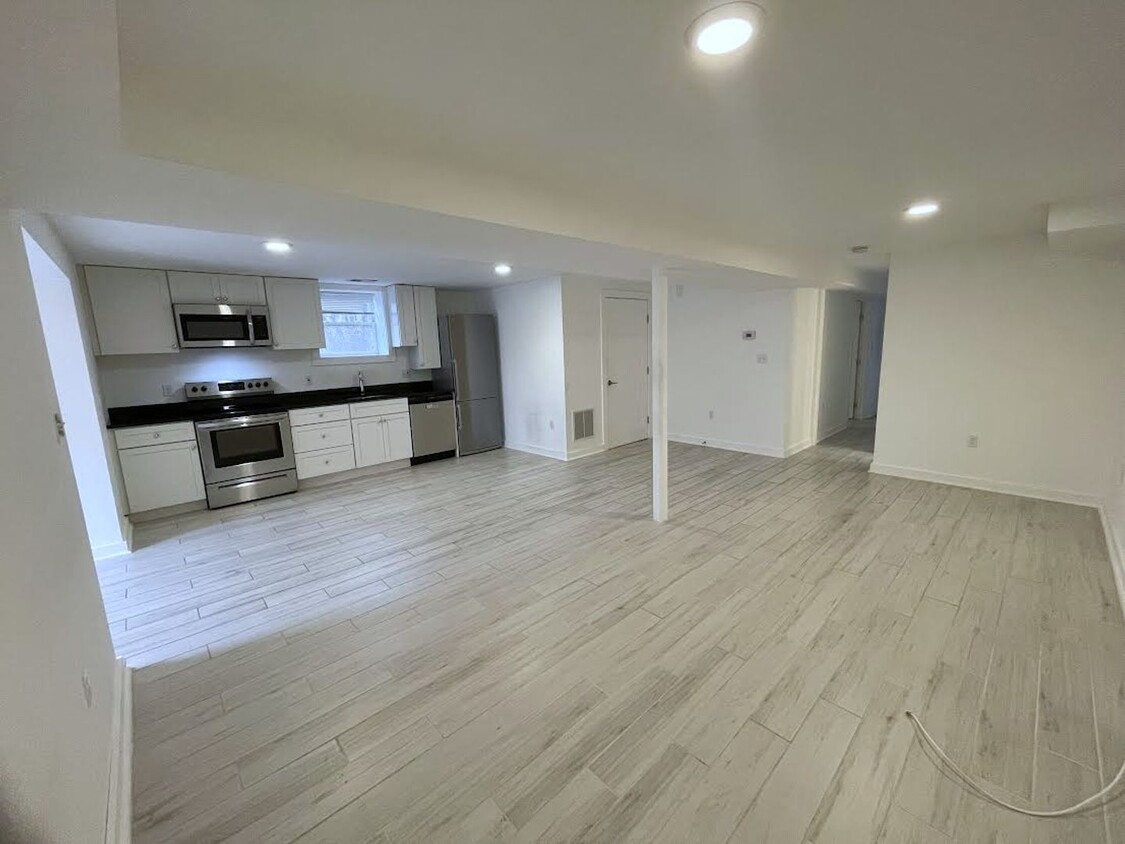 Foto principal - 720 Quebec Pl NW