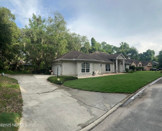 Foto del edificio - 5480 Cutwater Ln S