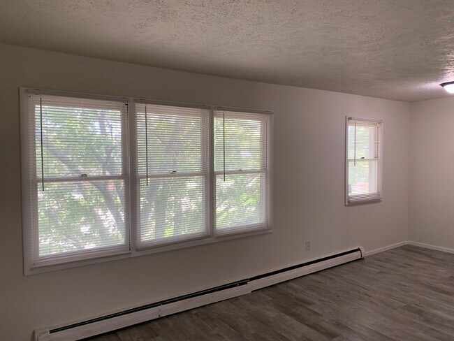 Foto del edificio - 3 Larry Ct