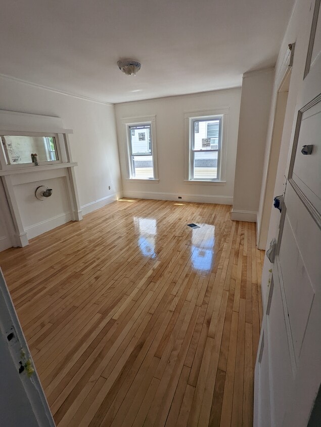 4 Euclid Ave, Worcester, MA 01610 Apartments in Worcester, MA