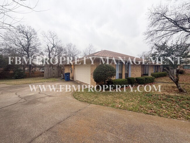 Foto del edificio - 1103 Scarlet Oaks Cir